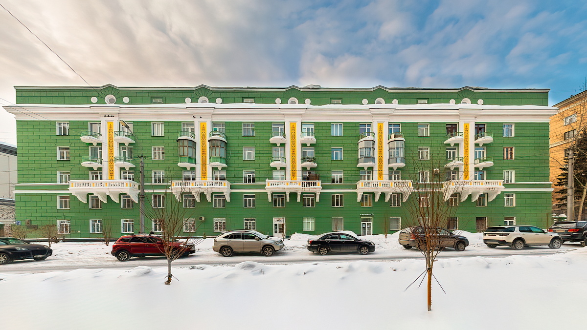 Жилой дом по ул. Урицкого, 35. Новосибирск. Фотография - www.openmainphoto.ru