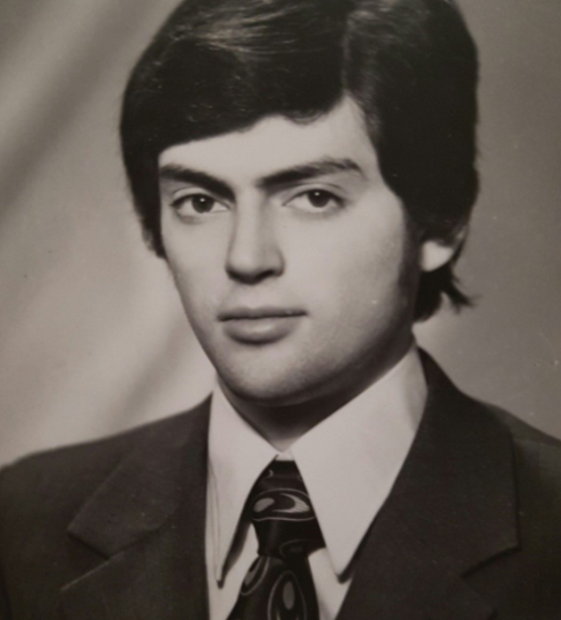 Виктор Резников в молодости.