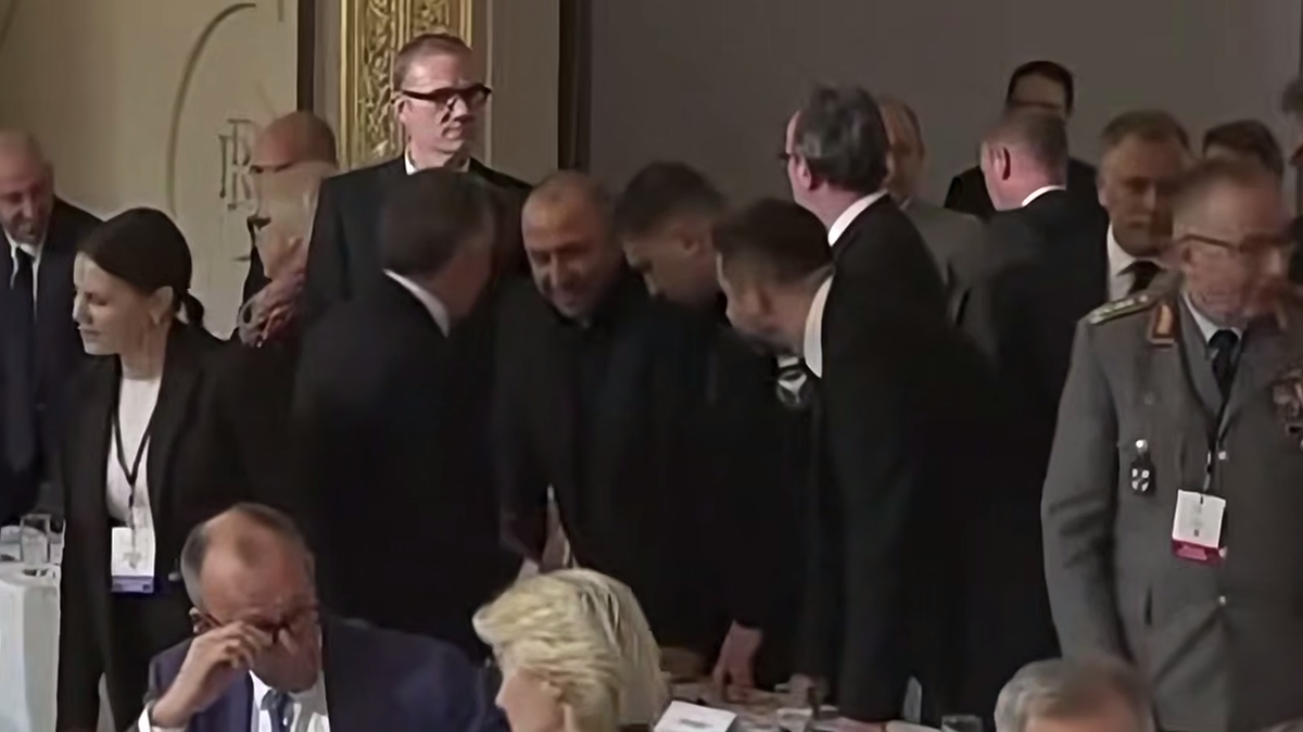 В кулуарах саммита в Париже