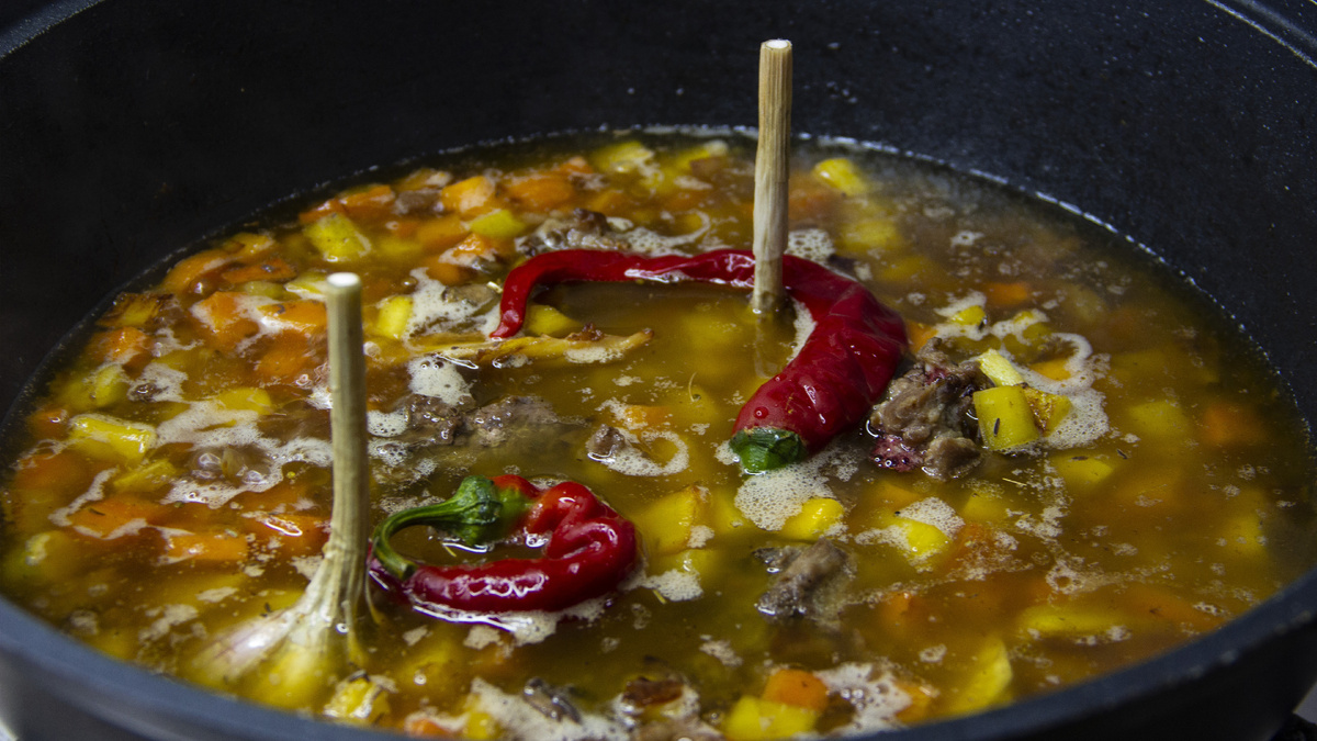 В зирвак можно добавить и чеснок и перец и нут