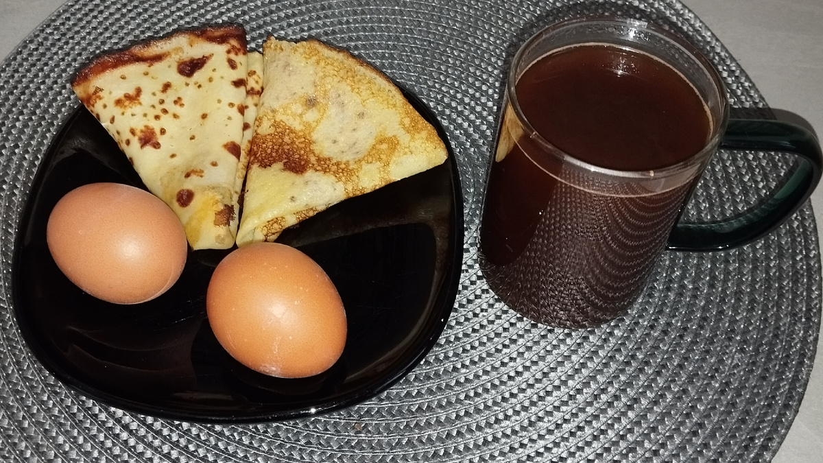 Мой завтрак. ЗДЕСЬ и далее фото автора и(или) из личного архива автора, если не указано иначе.