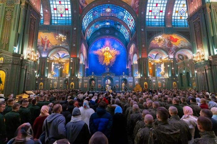 Рождественское богослужение в Главном храме ВС РФ. Обложка © Telegram / Минобороны России