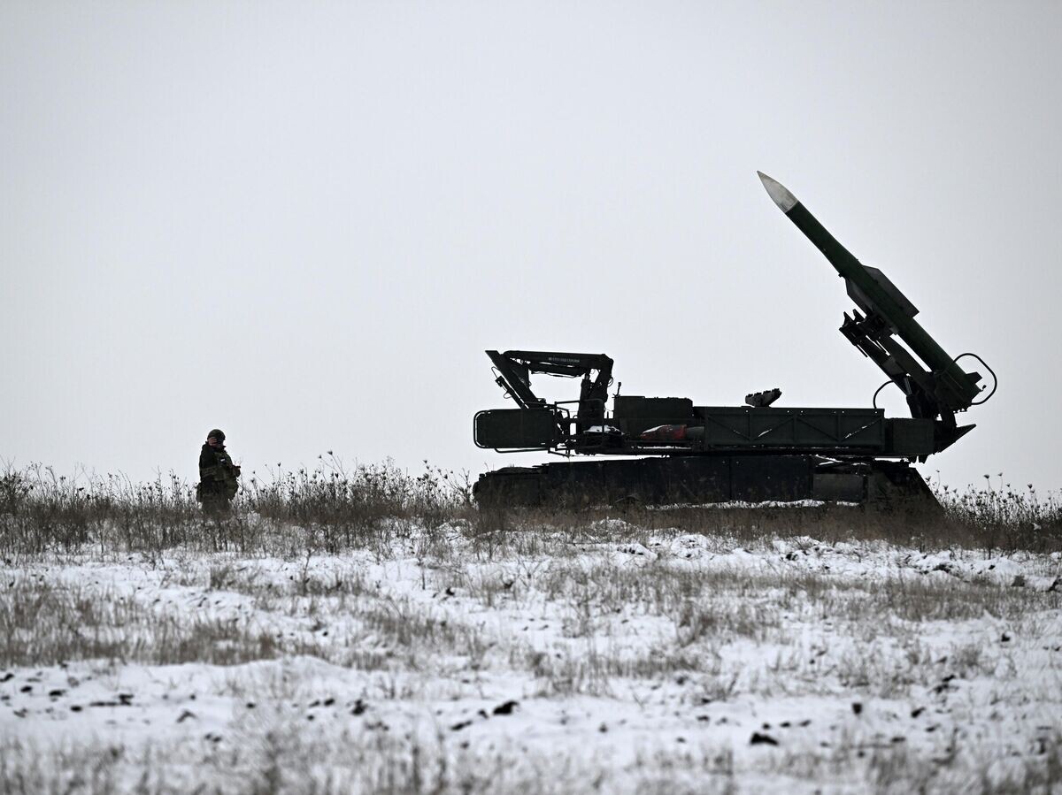    Зенитный ракетный комплекс "Бук-М2" Центрального военного округа на боевом дежурстве в ДНР | © РИА Новости / Евгений Биятов