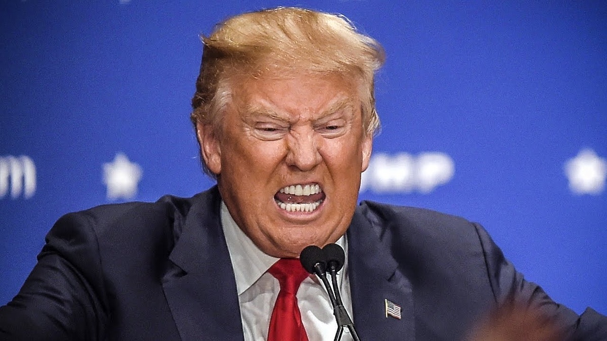 Подобные эмоции многих пугают, но умные люди не должны забывать, что человек, испокон веков, кричит (как и все животные) и приходит в ярость только когда сам испуган, и его крик - всего лишь защитная реакция направленная на то, чтобы испугать не только оппонента, врага, но и непонятные события, которым он не в состоянии противостоять. Крик - способ скрыть свою слабость, представить ее как силу.