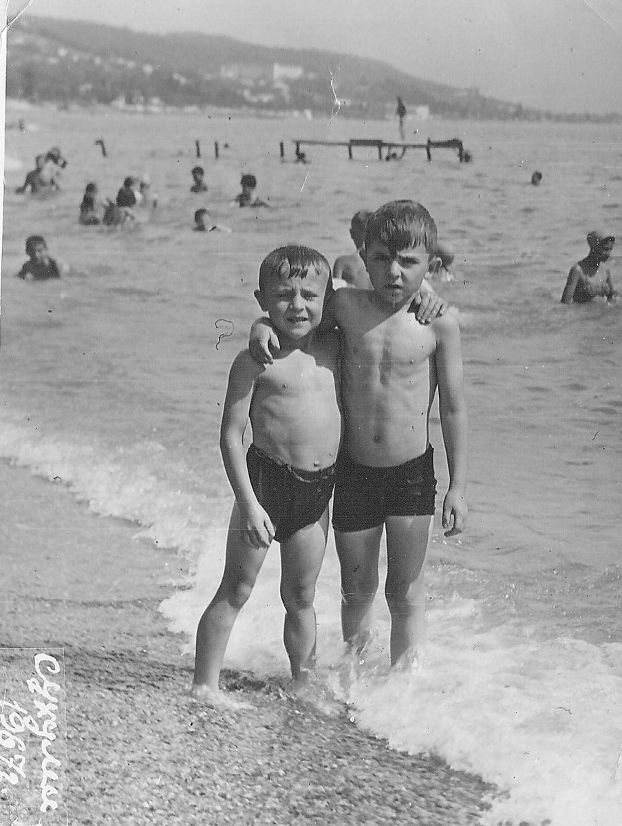 В большущих трусах Я