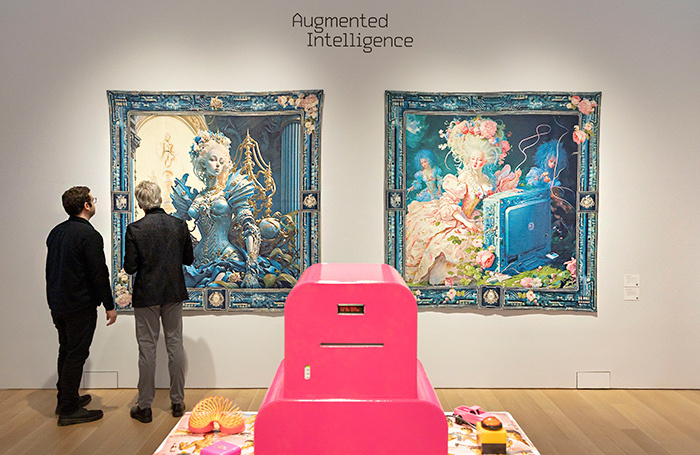    Работы, созданные с помощью ИИ, выставленные аукционным домом Christie's в Нью-Йорке. Февраль, 2025 года.JUSTIN LANE/EPA/TASS