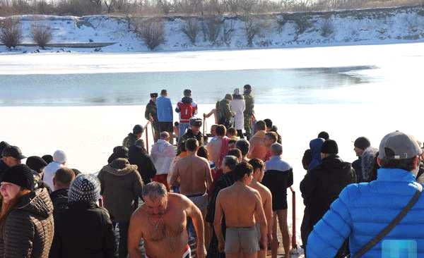 Тирасполь 2024 год. Крещенские купания. Фото Point. md
