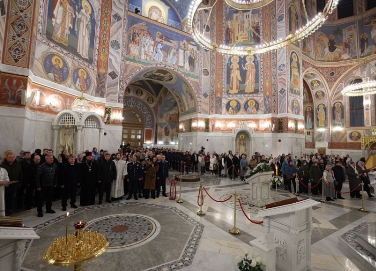 В храмах Волгоградской области прошли всенощные рождественские богослужения