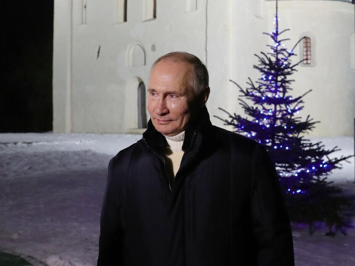    Президент РФ Владимир Путин после посещения Рождественского богослужения в церкви Николы на Липне | © РИА Новости / Михаил Климентьев
