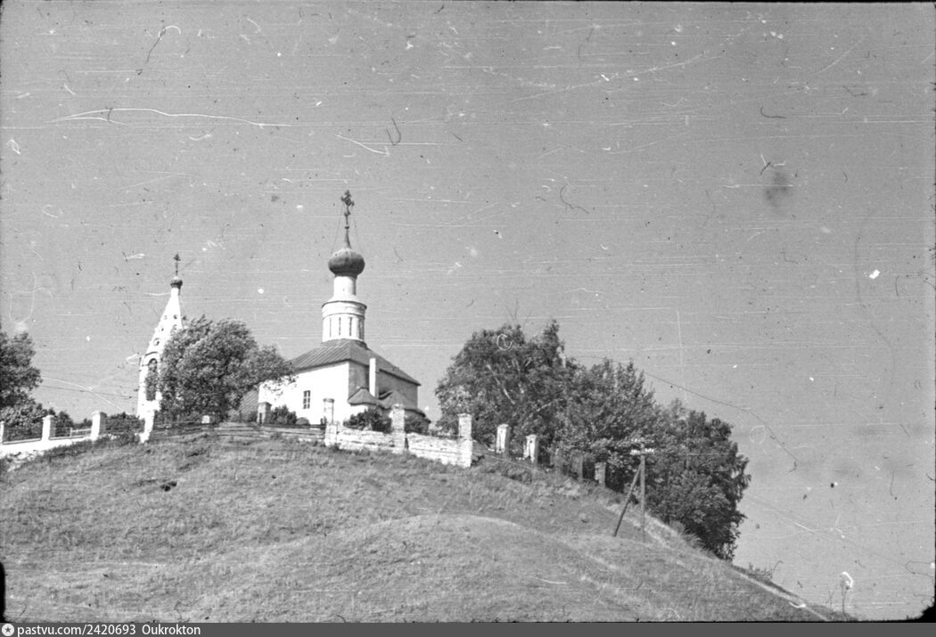 Богородицкая церковь в Городне, 1959-1962гг., Тверская область, Конаковский район, Городенское сельское поселение. Автор:Лурье М. Л. Источник:Из личной коллекции. С сайта pastvu.com