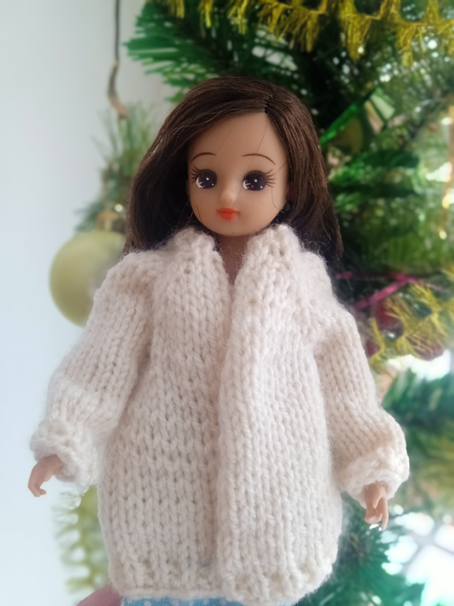 Далия в новой шубке. Фото автора.