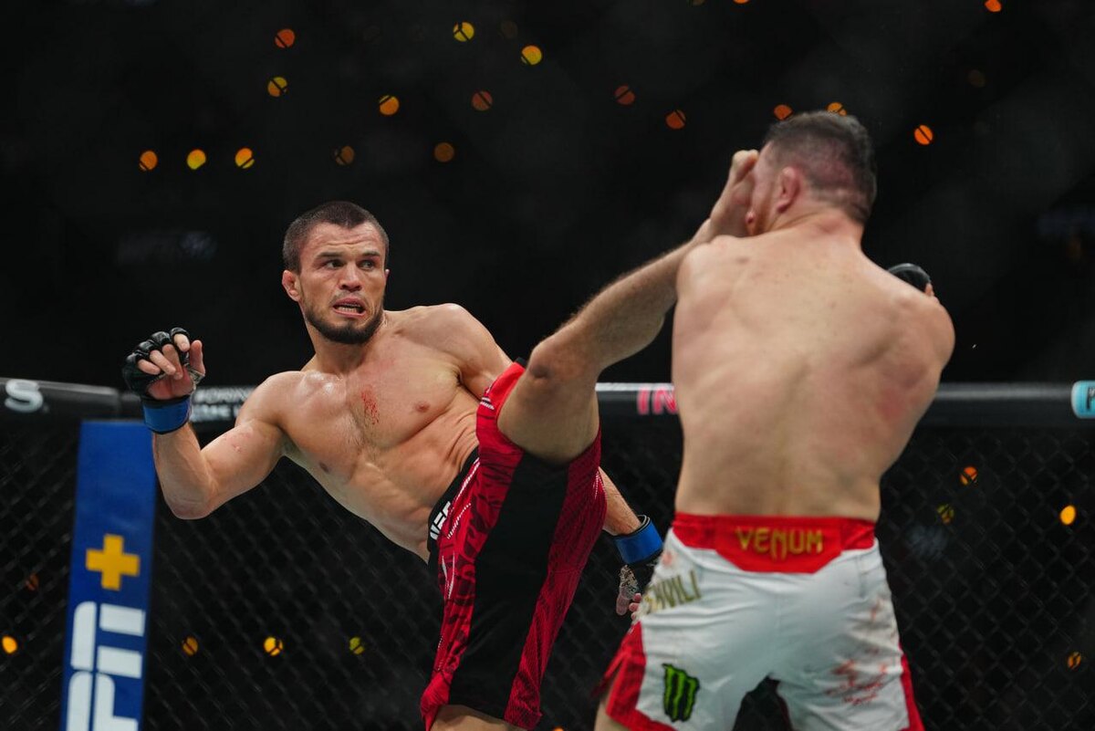 Global Look Press📷Умар Нурмагомедов (слева)