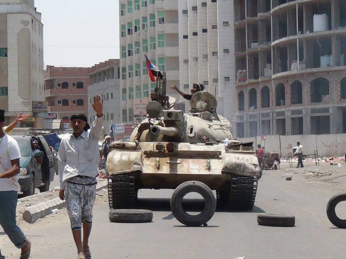    Танк в городе Аден, Йемен | © AP Photo / Wael Qubady