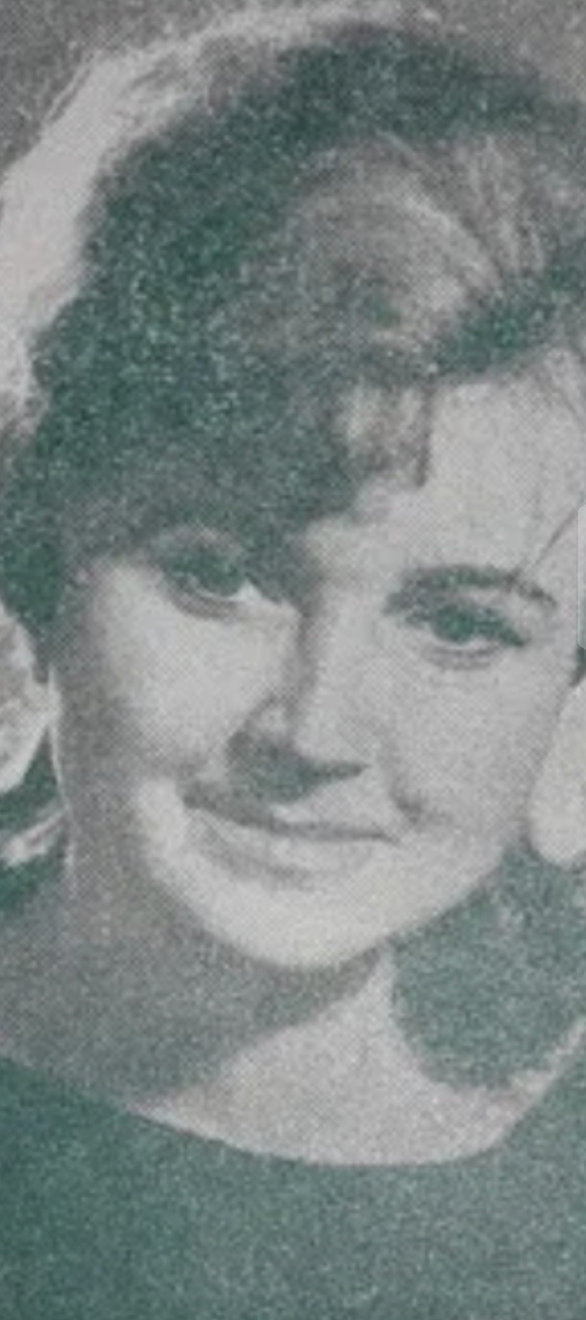 Певица Нелли Андреева, исполнительница песни. Фото из открытых источников.