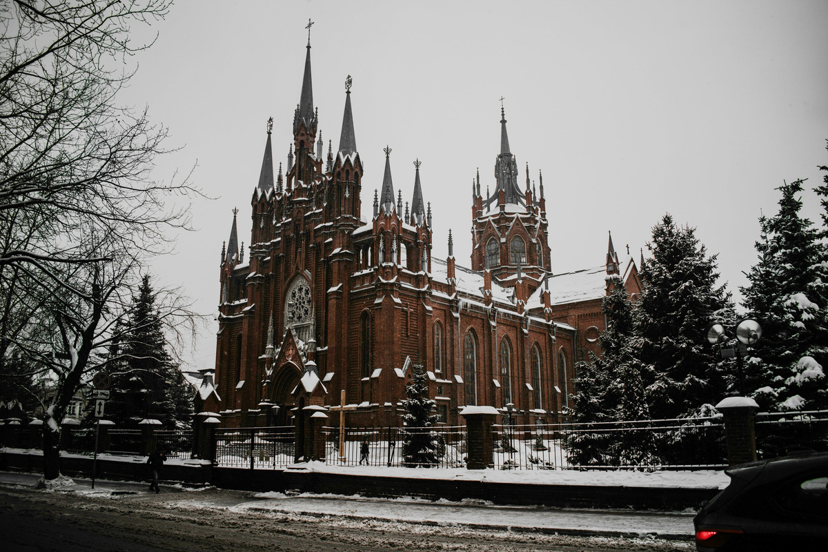 После концерта рассмотрите архитектуру собора, она заслуживает отдельного внимания. Фото: Klim Musalimov / Unsplash