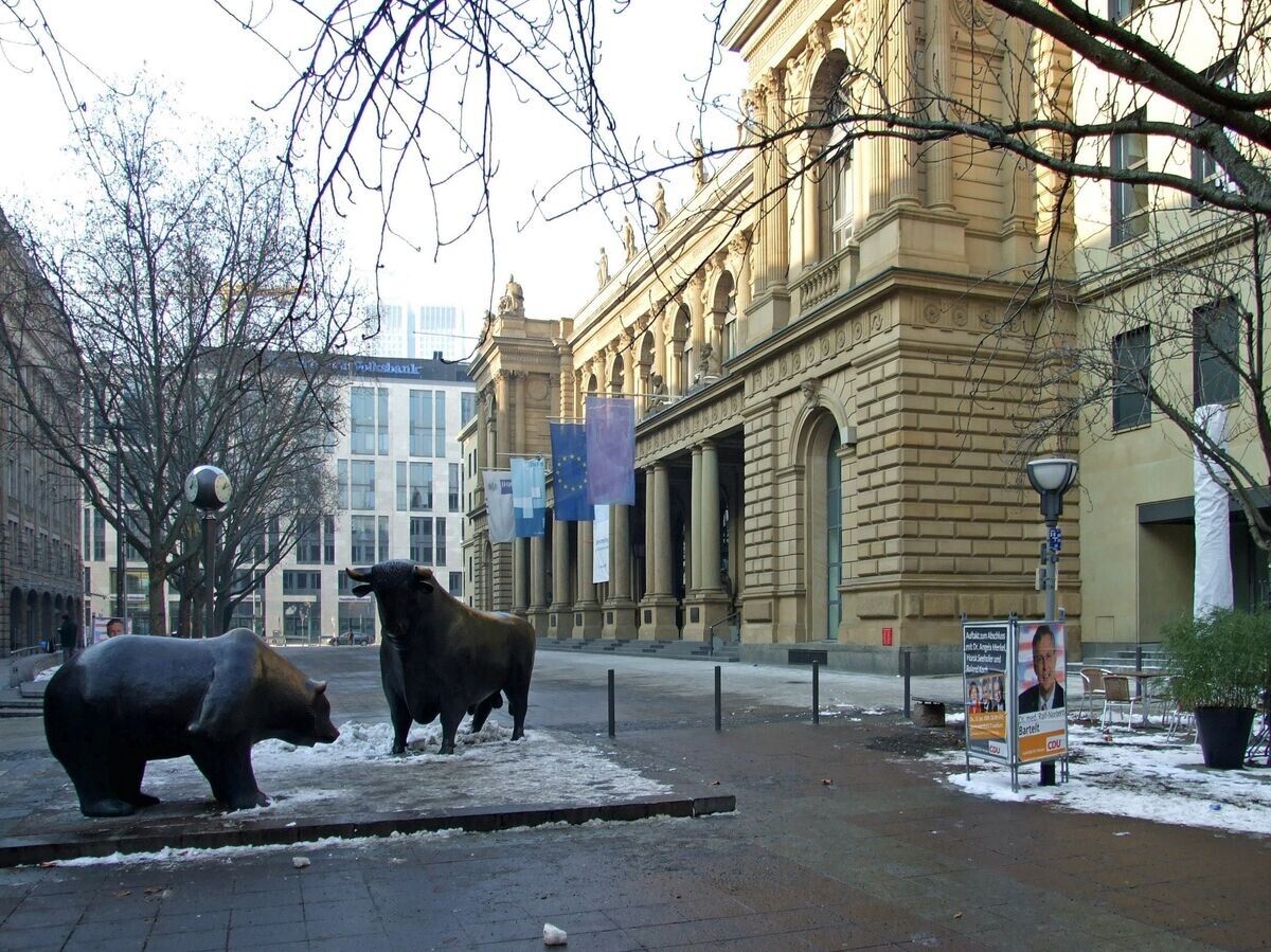    %Франкфуртская фондовая биржа© Фото : Wikimedia Commons/Dontworry