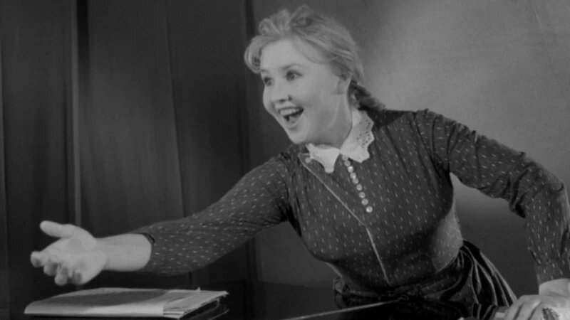     Екатерина Савинова в роли Фроси Бурлаковой. кадр из фильма "Приходите завтра"