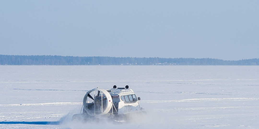 Стали известные новости подробности ЧП с судном на воздушной подушке в Онежском озере в Карелии