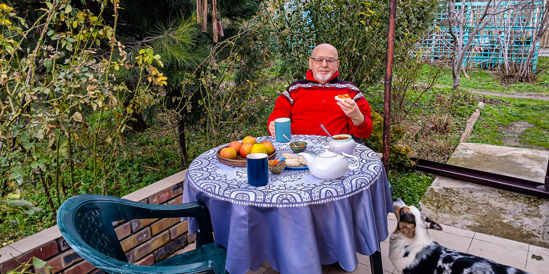 Светлое рождественское утро в Крыму
