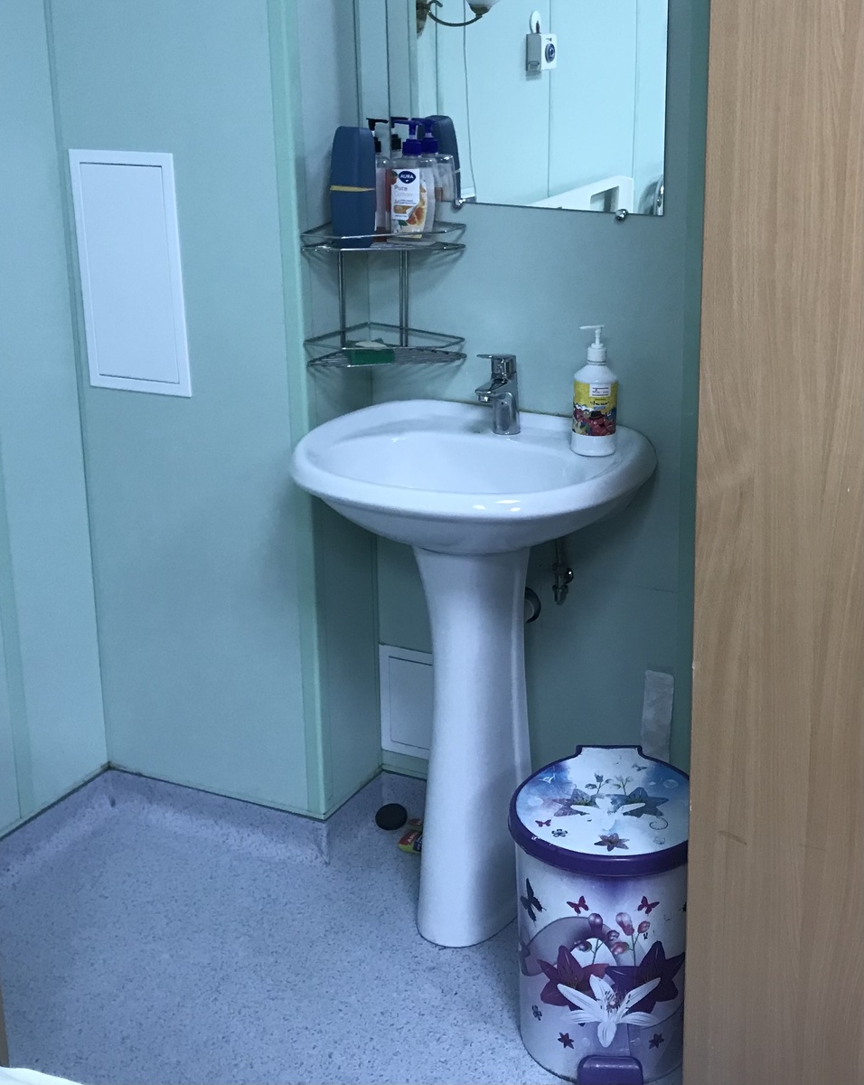 Умывальник на 25 декабря. Мыльница справа на месте