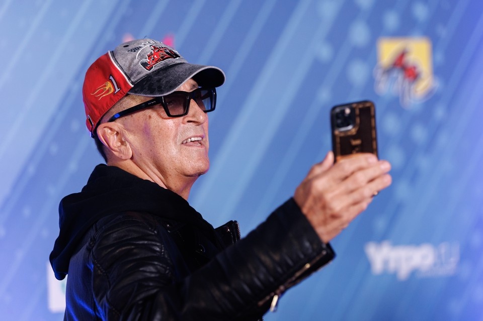    Буйнов предупредил россиян об активизации мошенников в новогодние праздники GLOBAL LOOK PRESS