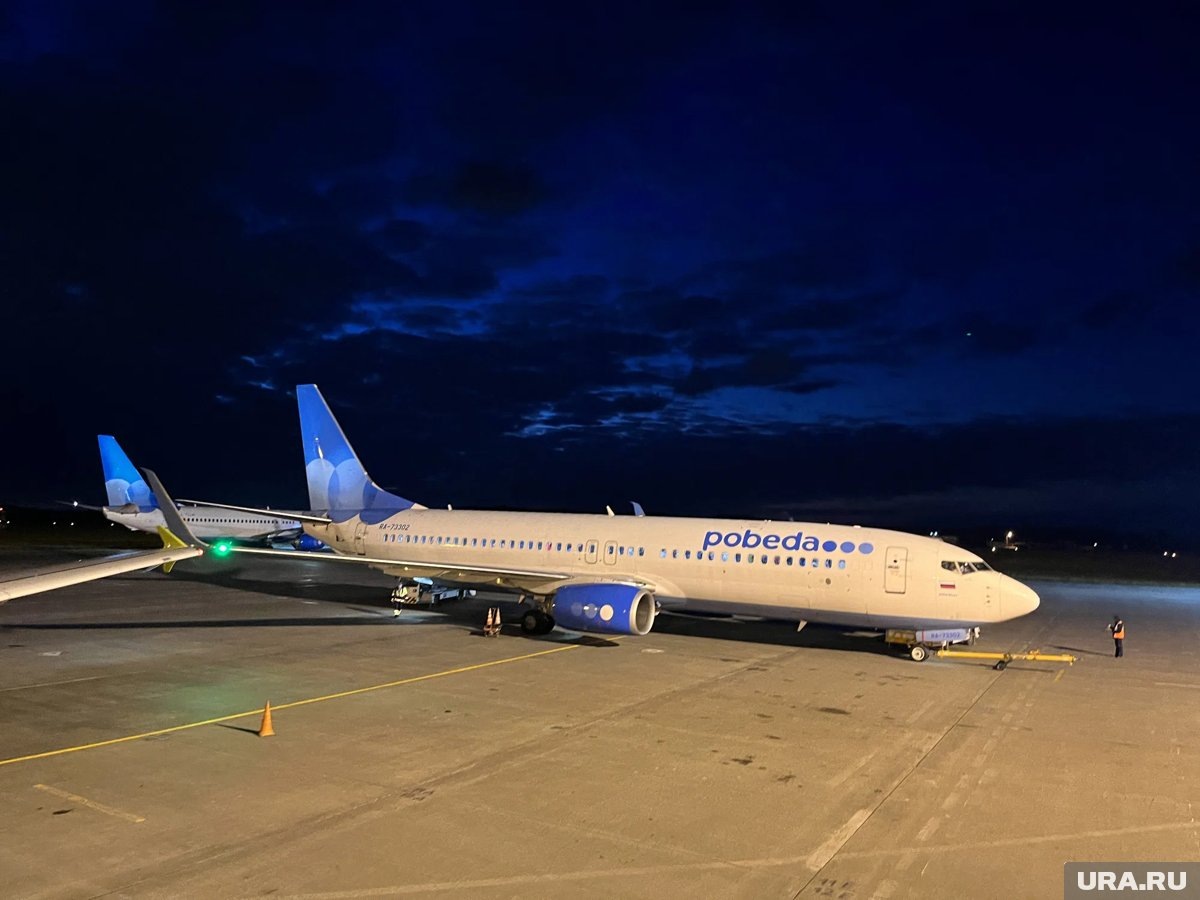     Рейс авиакомпании «Победа» был перенаправлен на запасные аэродромы из-за неблагоприятных метеоусловий