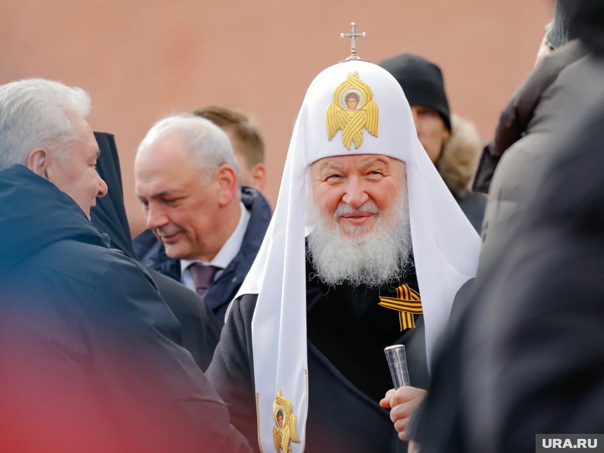     Патриарх Кирилл выплачивал крупные долги в 50-х годах