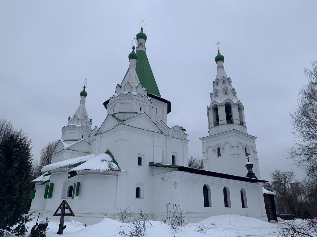 Храм Троицы Живоначальной в Троицком-Голенищеве