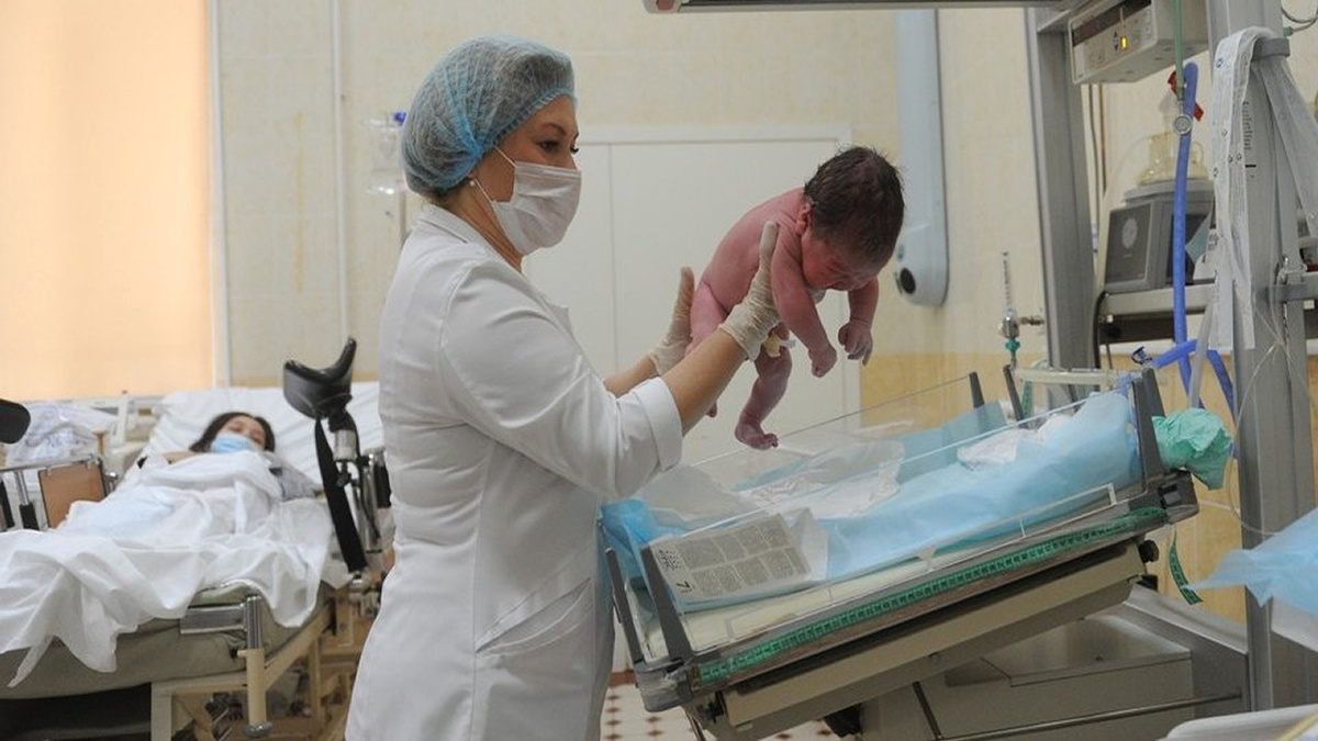 Регистрация новорожденных может стать другой: Госдума принимает решение