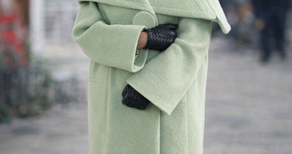 Женщинам 60+ это идёт даже больше, чем молодым: какие тренды зимы-2026 стали неожиданным открытием