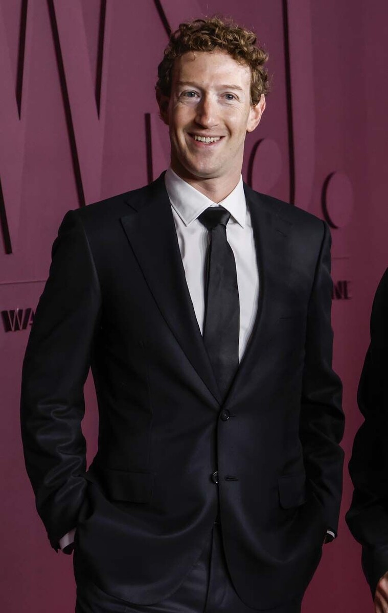 Марк Цукерберг, основатель сети Facebook (год рождения – 1984) 