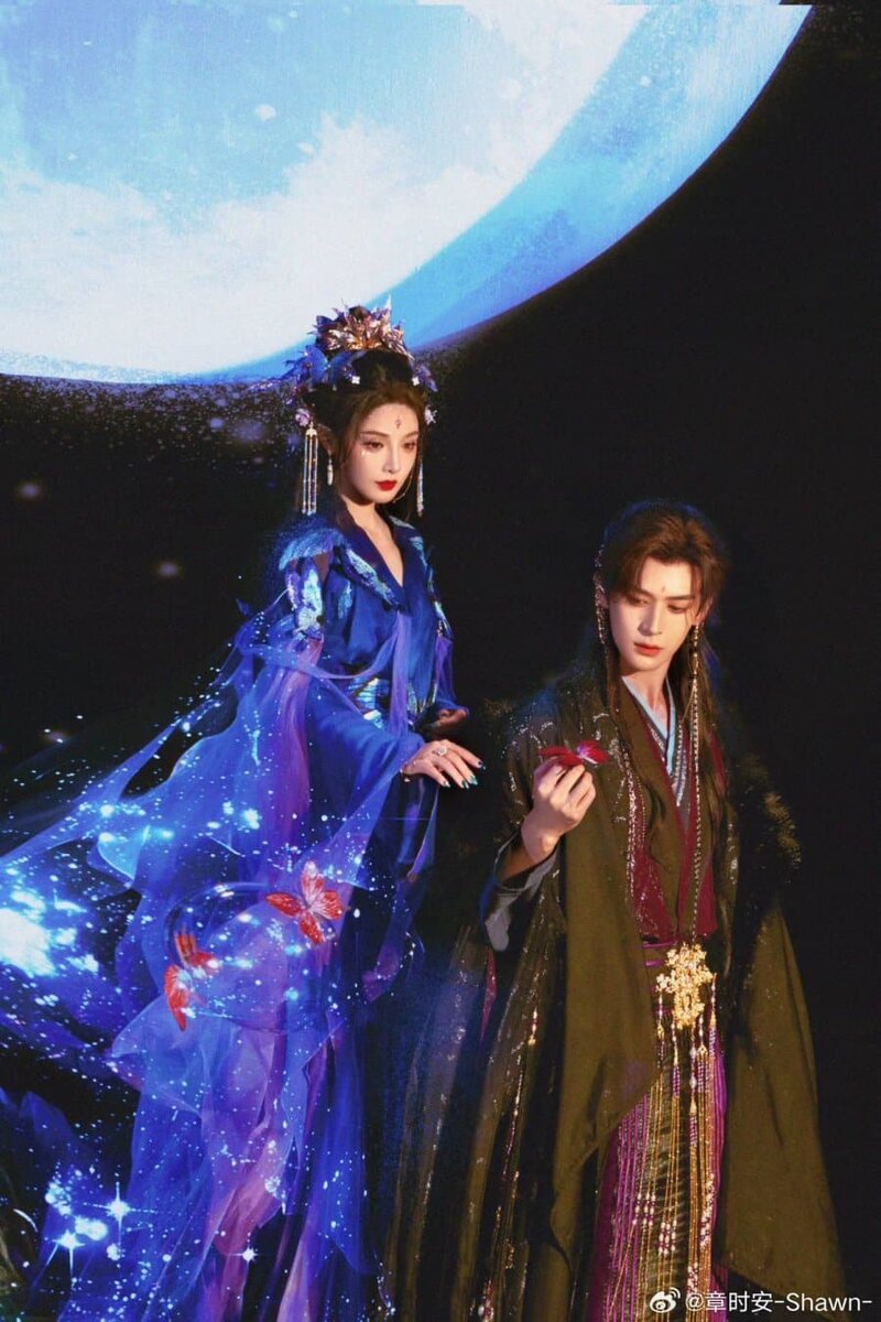    Пэн Сяо Жань и Чжан Ши Ань в постере к дораме «Легенда Тёмной реки»