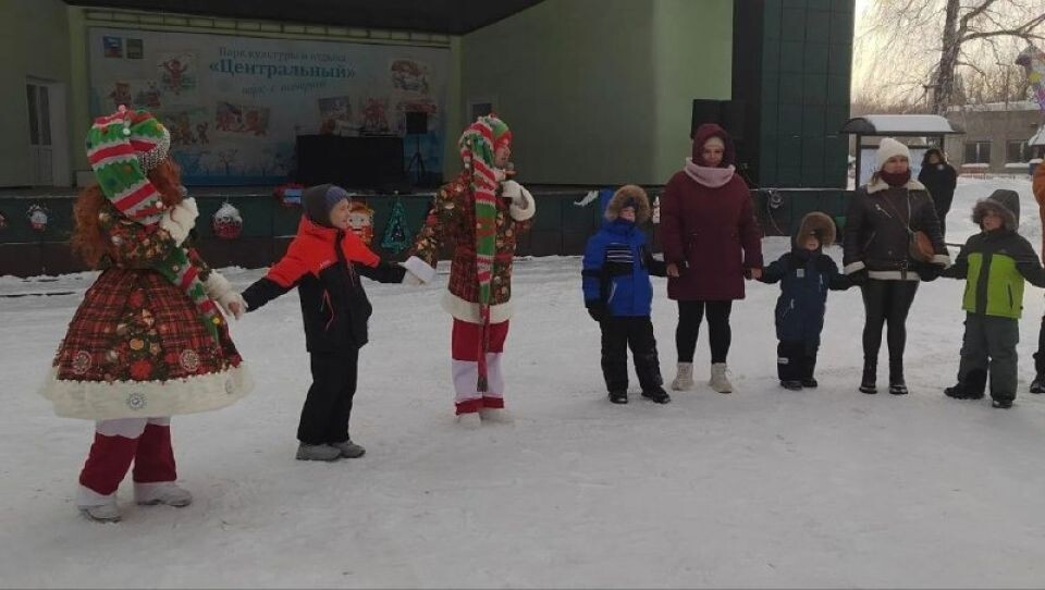    "Рождественские колядки" в парке "Центральный". Источник: barnaul.org