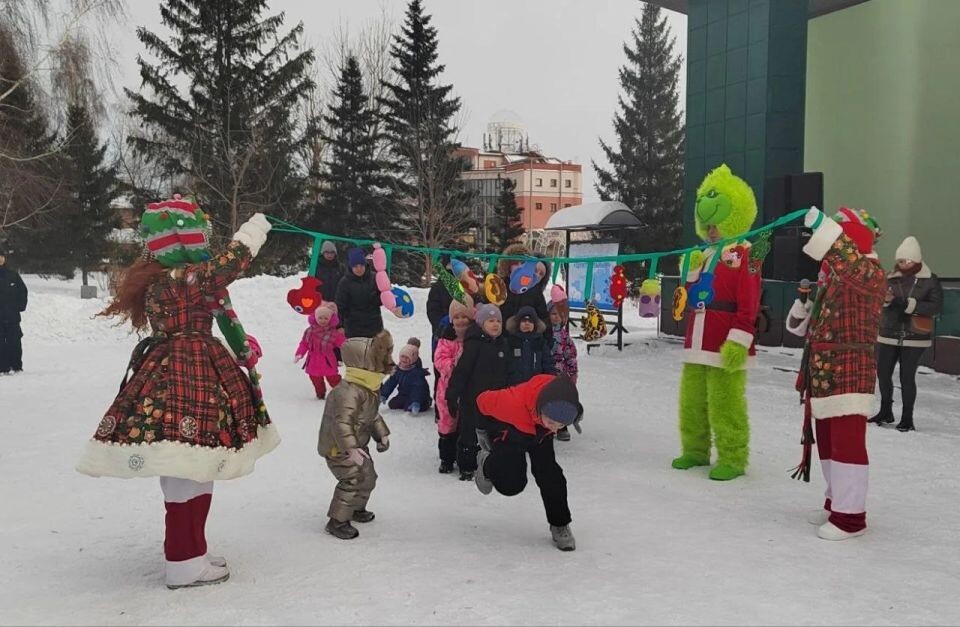    "Рождественские колядки" в парке "Центральный". Источник: barnaul.org