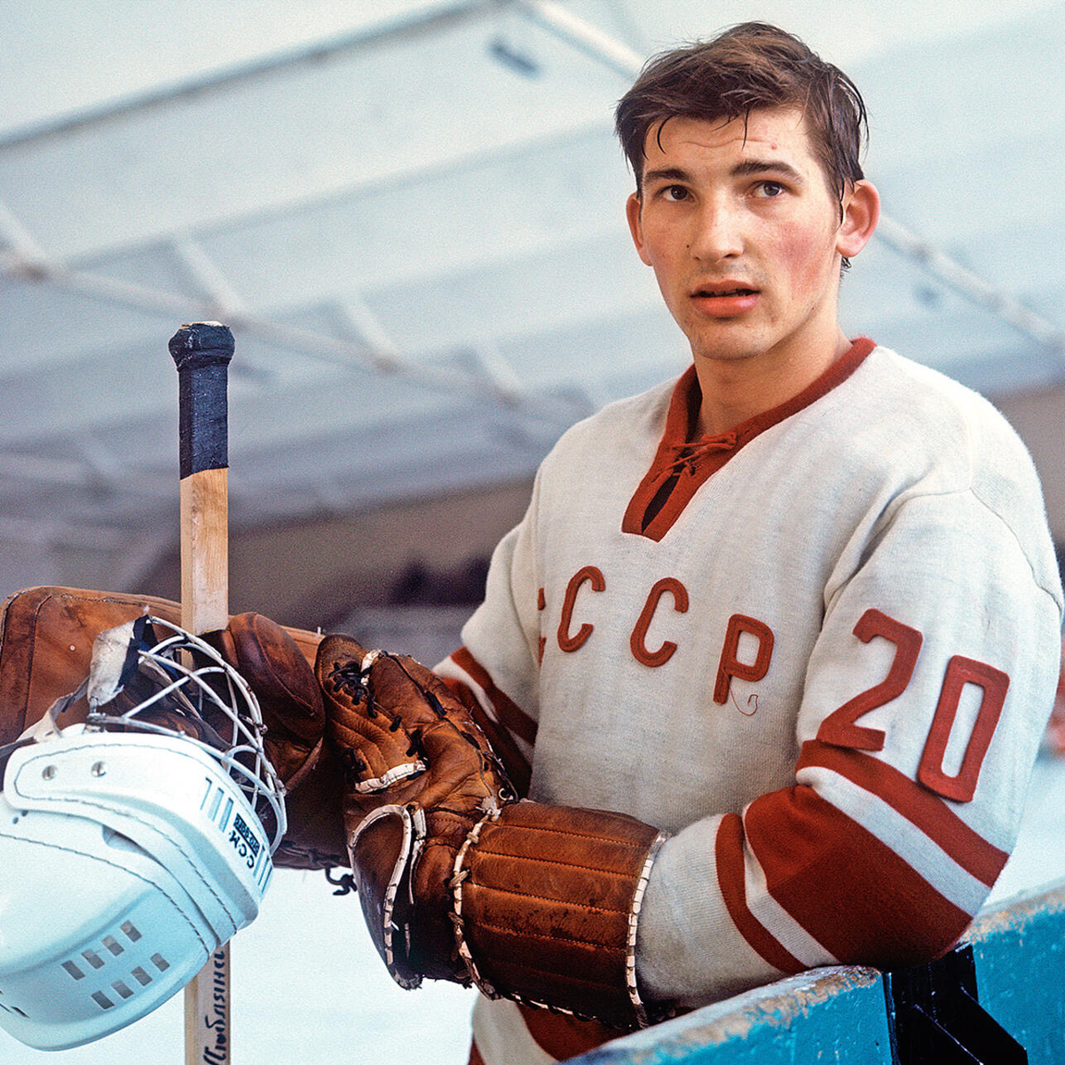 Помимо чисто спортивных наград Владислав Александрович, в рядах "ЦСКА", дослужился до звания полковника.