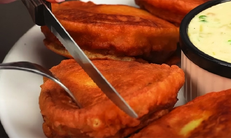 Мясной рулет из фарша с сыром и салями — эффектное блюдо для любого случая