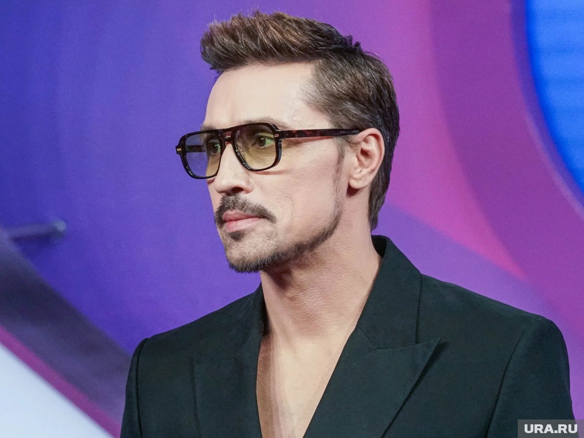     Билан представил новый трек «Границы», записанный вместе с ИИ