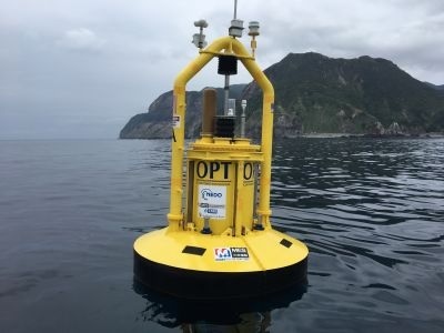 Энергетический буй. Самое интересное – под водой (фото: Ocean Power Technologies)