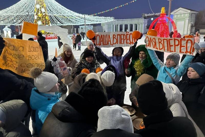    Конкурс по чистке мандаринов