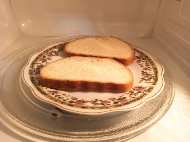 Готовим тосты в микроволновке