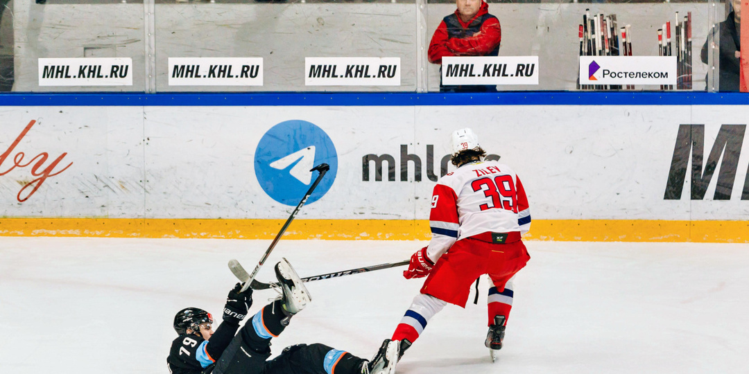 «Динамо-Шинник» не смог остановить «Локо»: бобруйчане уступили в домашнем поединке МХЛ со счетом 1:5