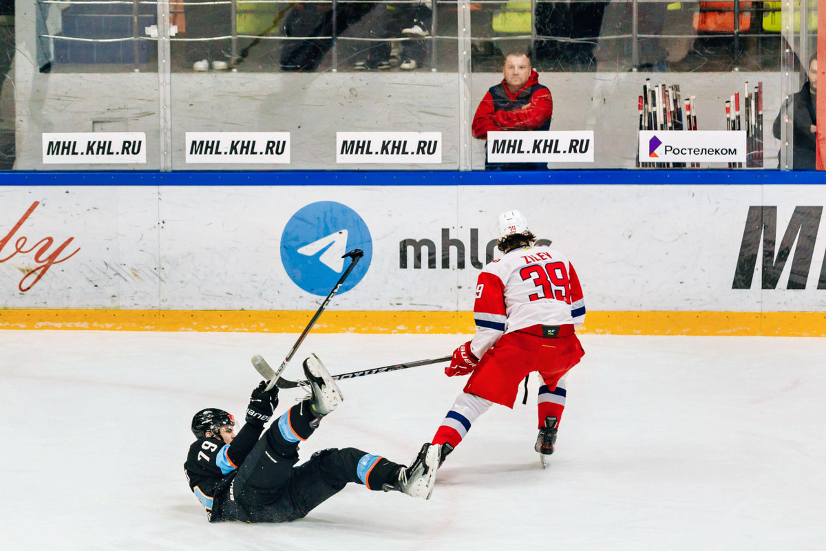    «Динамо-Шинник» не смог остановить «Локо»: бобруйчане уступили в домашнем поединке МХЛ со счетом 1:5