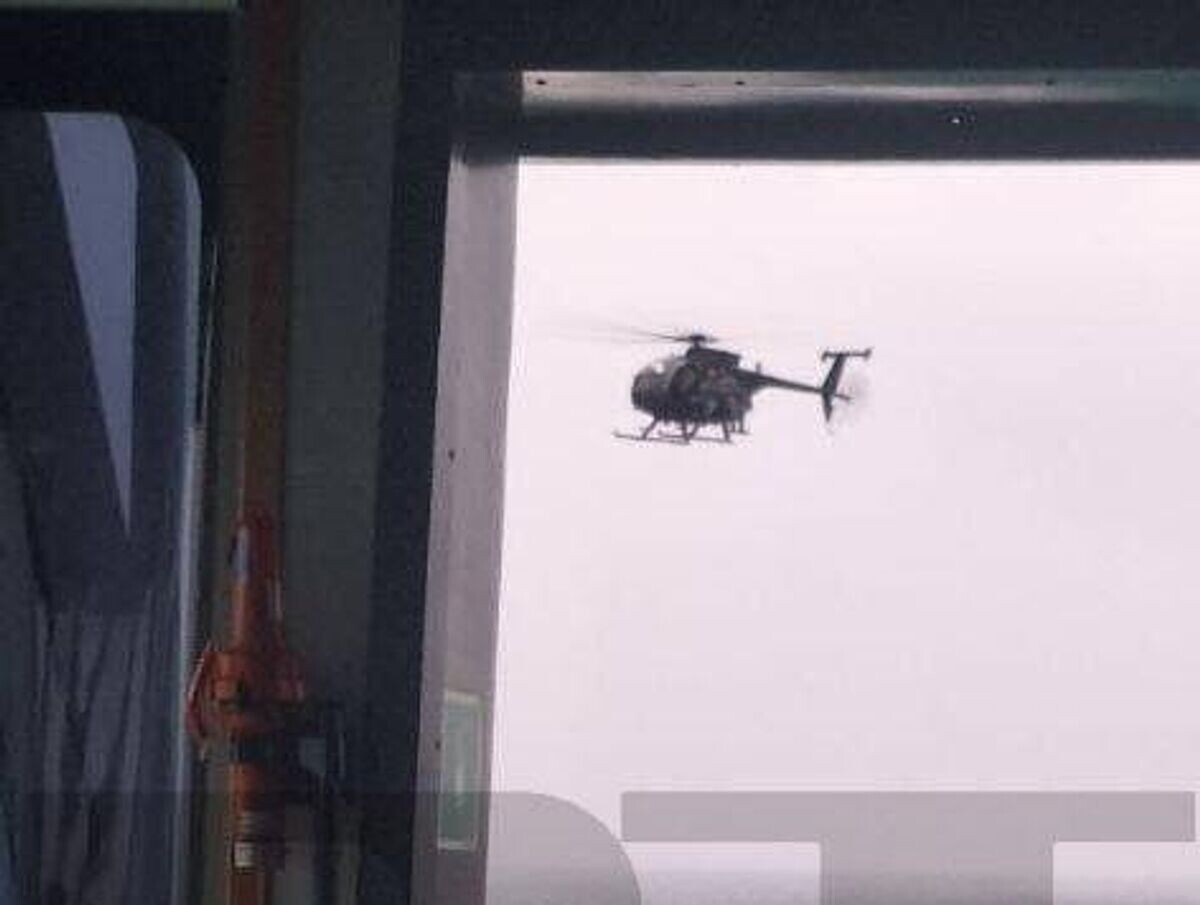    На борт танкера "Маринера", преследуемого береговой охраной США, пытается высадиться десант | © RT на русском/Telegram