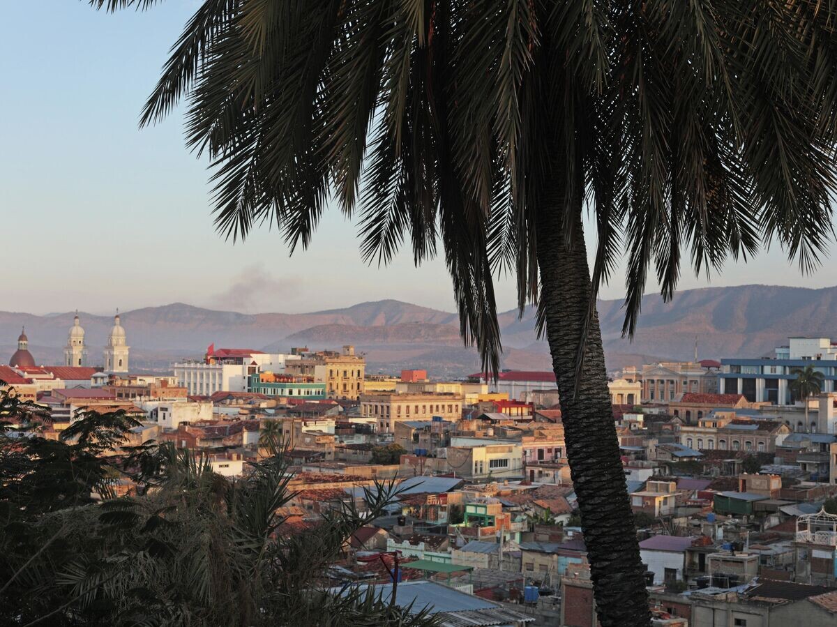    Вид на город Сантьяго-де-Куба со смотровой площадки | © РИА Новости / Мария Плотникова