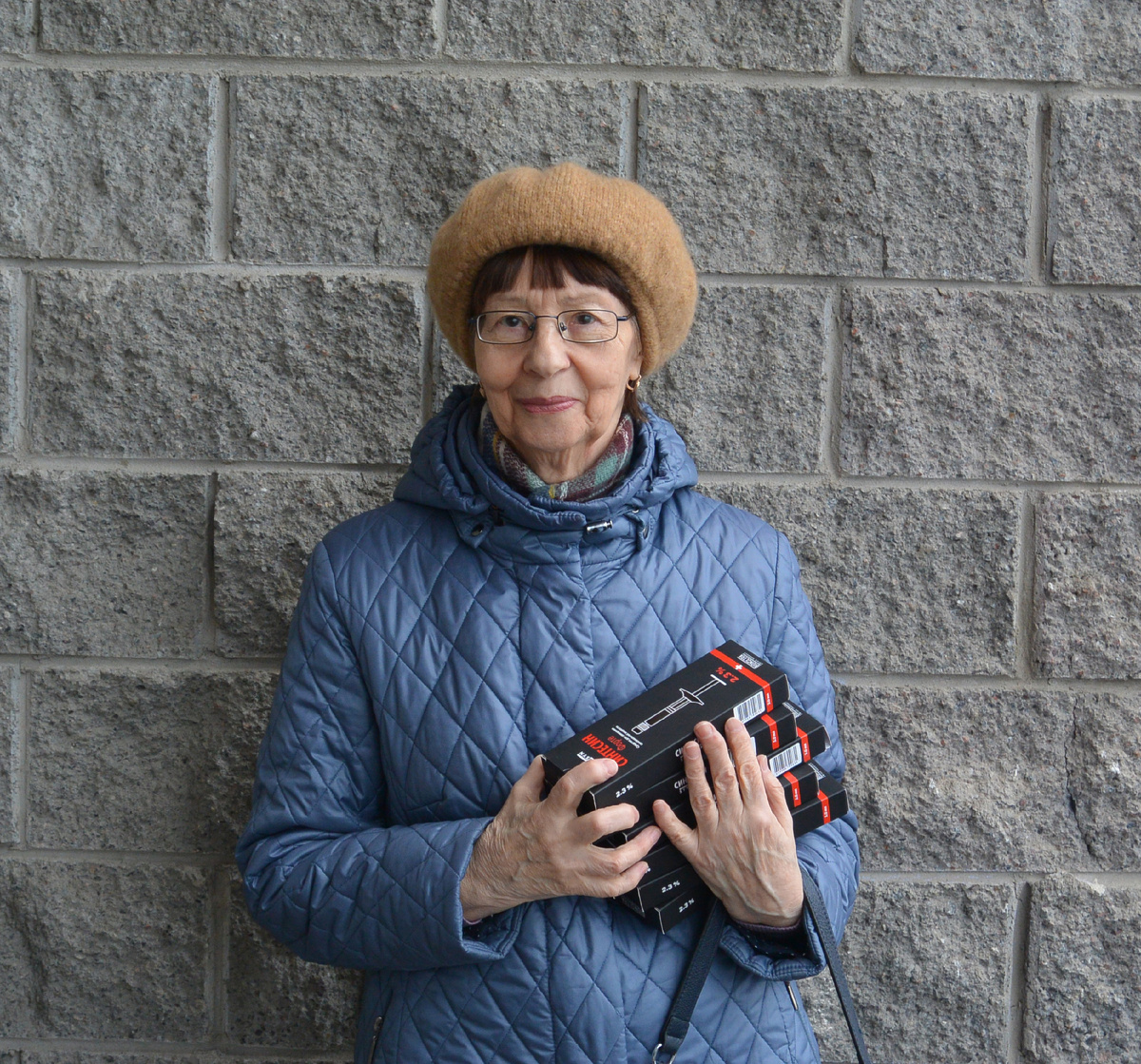 Наталья Матвеевна с внутрисуставными инъекциями для курсового лечения артроза