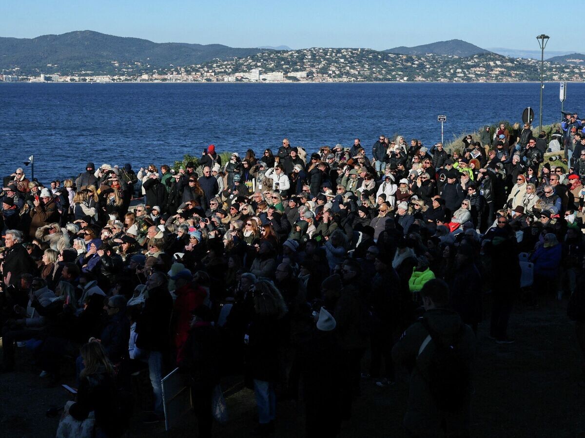    Похороны французской актрисы Брижит Бардо на морском кладбище курортного города Сен-Тропе на юге Франции | © REUTERS / Manon Cruz