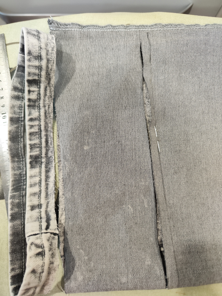 На не обрезанной линии видна булавка 