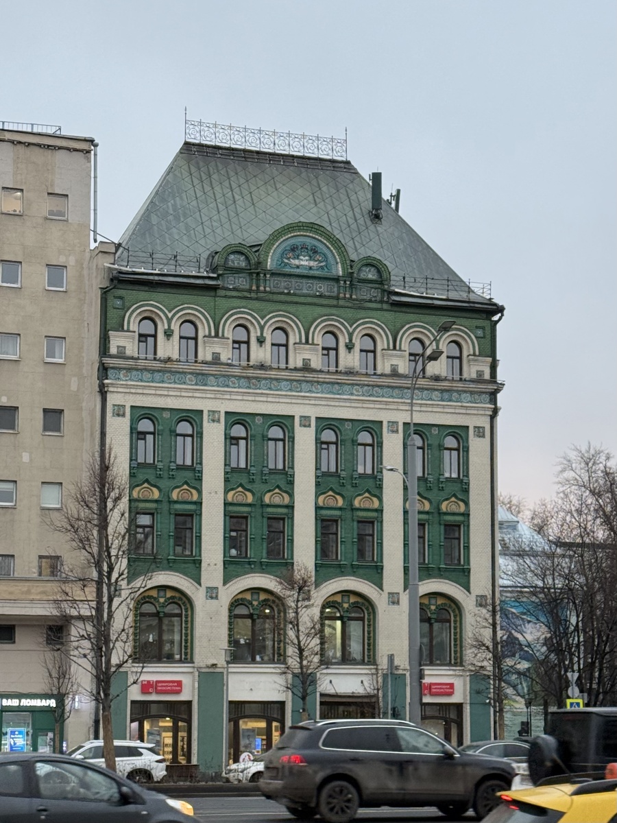 Фото автора канала. Доходный дом Миансаровой.