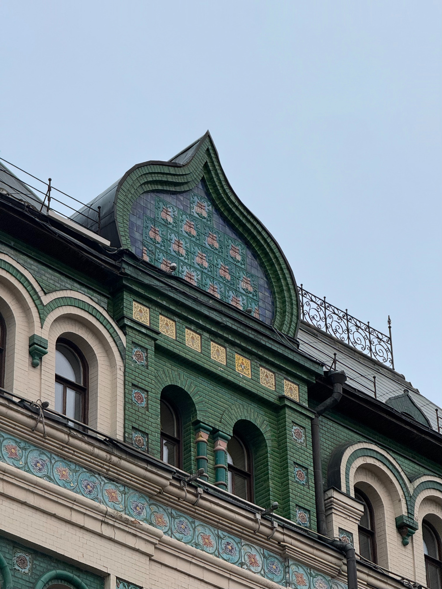 Фото автора канала. Доходный дом Миансаровой.