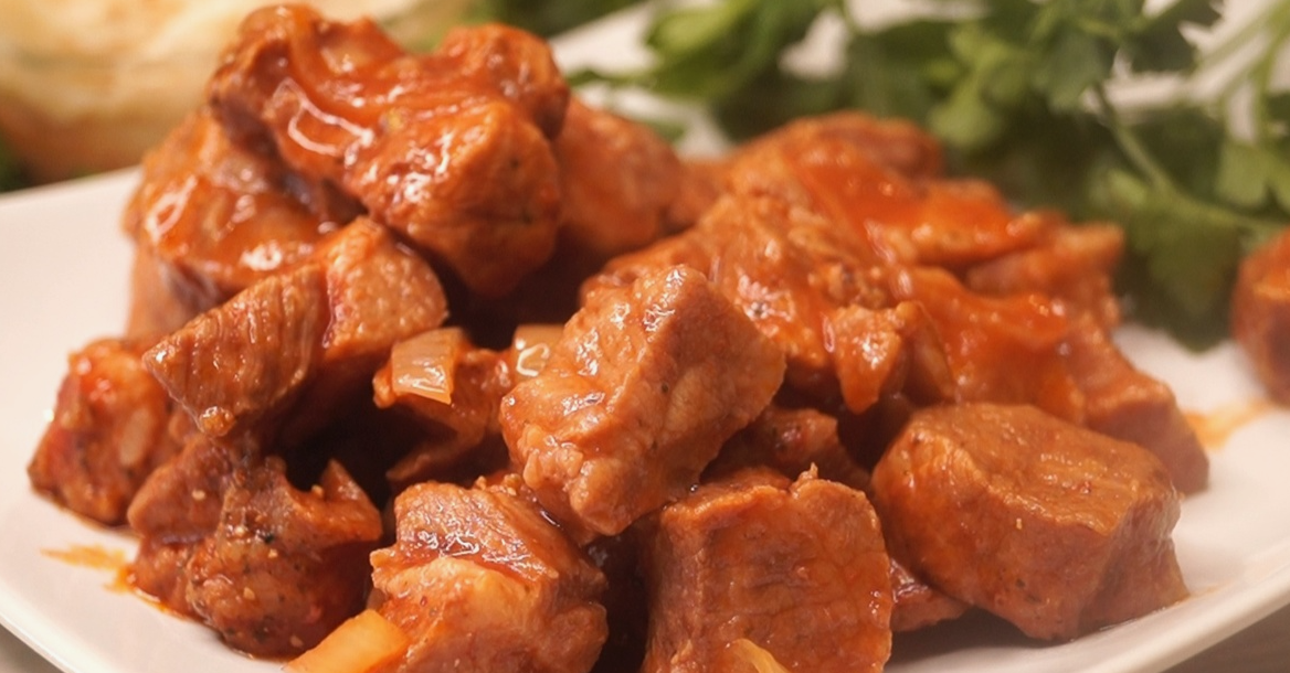 Свинина в томатном соке